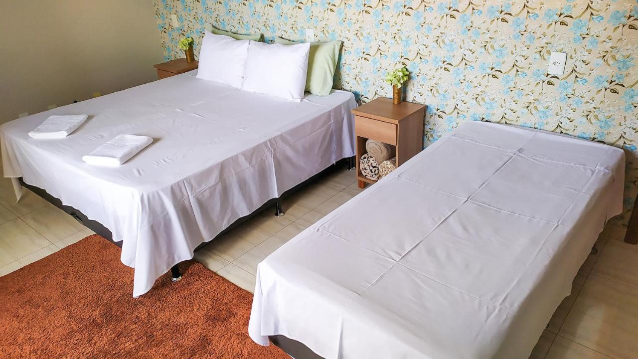 Pouso Oliveira Suites Сан-Жуан-Батіста-ду-Глорія Екстер'єр фото