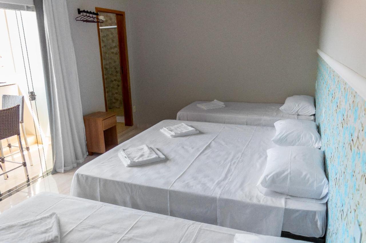 Pouso Oliveira Suites Сан-Жуан-Батіста-ду-Глорія Екстер'єр фото
